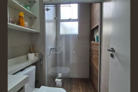 Apartamento para alugar com 67m², 2 quartos e 1 vaga Apartamento para alugar com 67m², 2 quartos e 1 vagaBanheiro