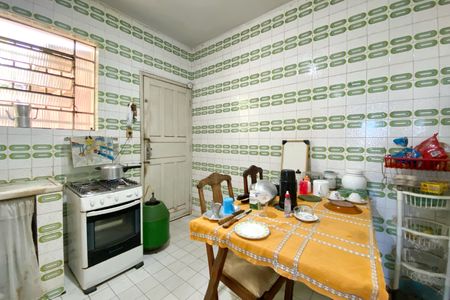 Casa à venda com 360m², 2 quartos e 2 vagasCozinha