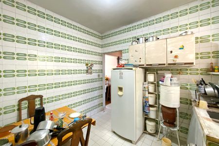 Casa à venda com 360m², 2 quartos e 2 vagasCozinha