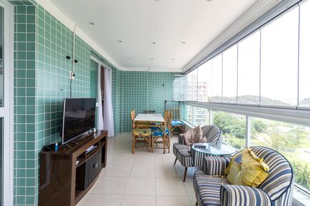 Apartamento para alugar com 150m², 3 quartos e 2 vagasVaranda