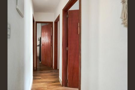 Apartamento à venda com 65m², 3 quartos e 1 vaga Apartamento à venda com 65m², 3 quartos e 1 vagaCorredor