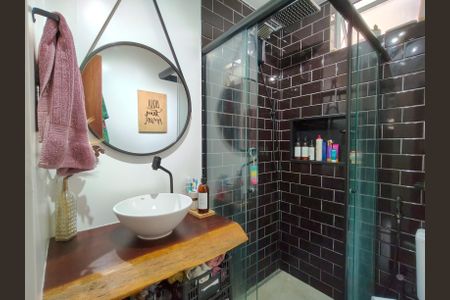 Apartamento à venda com 65m², 3 quartos e 1 vaga Apartamento à venda com 65m², 3 quartos e 1 vagaBanheiro Corredor