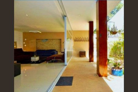 Casa de condomínio à venda com 350m², 4 quartos e 8 vagas