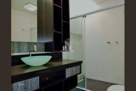 Casa de Condomínio à venda com 4 quartos, 350m² em Jardim Cordeiro, São Paulo