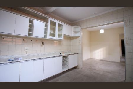 Casa à venda com 300m², 5 quartos e 2 vagas