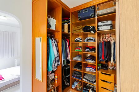 Apartamento à venda com 72m², 2 quartos e 1 vagaCloset da suíte