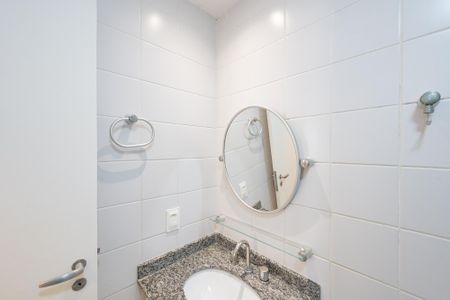 Apartamento à venda com 70m², 3 quartos e 2 vagasBanheiro Social