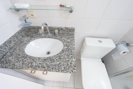 Apartamento à venda com 70m², 3 quartos e 2 vagasBanheiro da Suíte