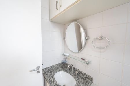 Apartamento à venda com 70m², 3 quartos e 2 vagasBanheiro da Suíte