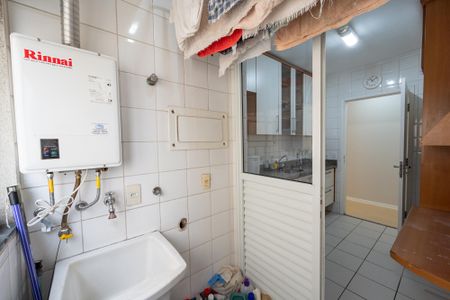 Apartamento à venda com 70m², 3 quartos e 2 vagasLavanderia