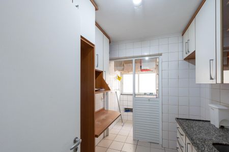 Apartamento à venda com 70m², 3 quartos e 2 vagasCozinha