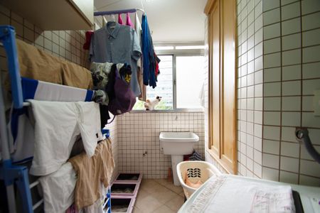 Apartamento para alugar com 114m², 3 quartos e 1 vaga Apartamento para alugar com 114m², 3 quartos e 1 vagalavanderia