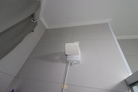 Casa à venda com 195m², 2 quartos e 5 vagasBanheiro da Suíte - Chuveiro