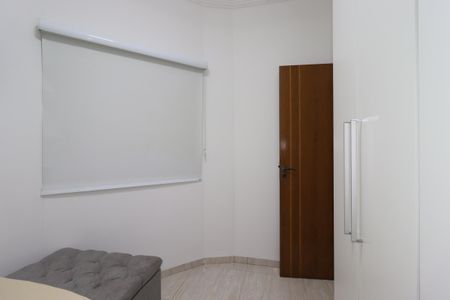Casa à venda com 195m², 2 quartos e 5 vagasQuarto