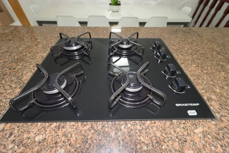 Casa à venda com 195m², 2 quartos e 5 vagasCozinha - Cooktop