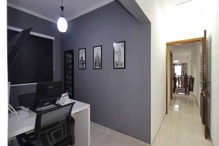 Casa à venda com 195m², 2 quartos e 5 vagasCorredor