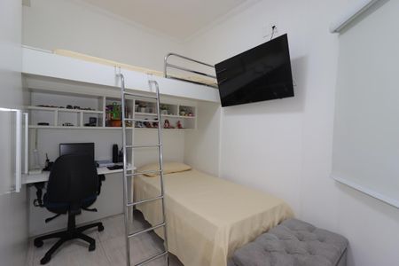 Casa à venda com 195m², 2 quartos e 5 vagasQuarto
