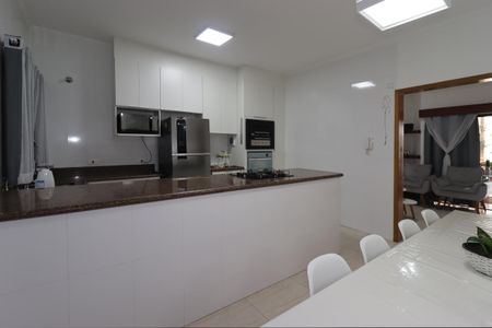 Casa à venda com 195m², 2 quartos e 5 vagasCozinha