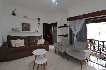 Casa à venda com 195m², 2 quartos e 5 vagasSala
