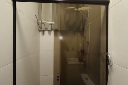 Casa à venda com 195m², 2 quartos e 5 vagasBanheiro Social