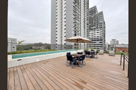 Studio à venda com 32m², 1 quarto e sem vagaPiscina 
