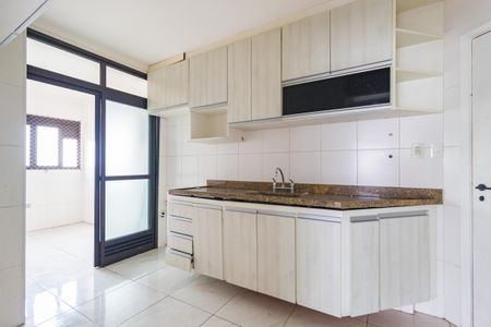Apartamento para alugar com 95m², 3 quartos e 2 vagas Apartamento para alugar com 95m², 3 quartos e 2 vagasCozinha