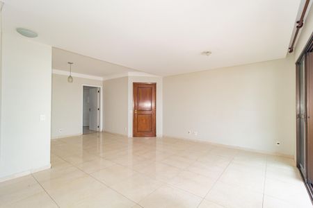 Apartamento para alugar com 95m², 3 quartos e 2 vagas Apartamento para alugar com 95m², 3 quartos e 2 vagasSala