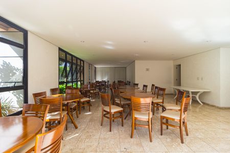 Apartamento para alugar com 95m², 3 quartos e 2 vagas Apartamento para alugar com 95m², 3 quartos e 2 vagasSalão de Festas