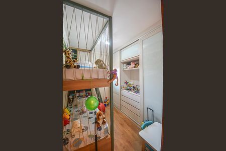Apartamento à venda com 75m², 3 quartos e 2 vagasQuarto 2
