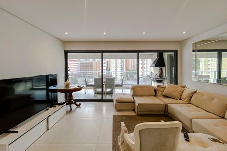 Apartamento para alugar com 115m², 3 quartos e 2 vagas Apartamento para alugar com 115m², 3 quartos e 2 vagasSala