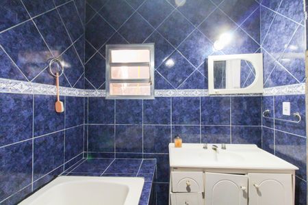 Casa à venda com 306m², 2 quartos e 1 vaga Casa à venda com 306m², 2 quartos e 1 vagaBanheiro