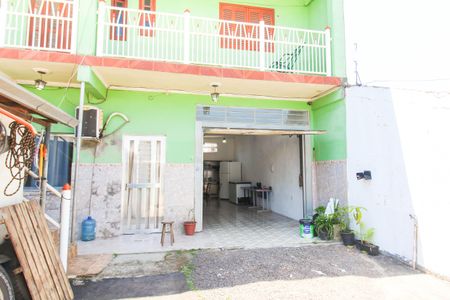 Casa à venda com 306m², 2 quartos e 1 vaga Casa à venda com 306m², 2 quartos e 1 vagaÁrea externa