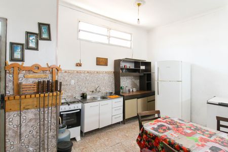 Casa à venda com 306m², 2 quartos e 1 vaga Casa à venda com 306m², 2 quartos e 1 vagaSala/Cozinha