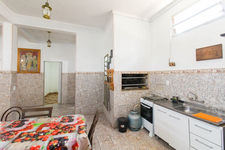 Casa à venda com 306m², 2 quartos e 1 vaga Casa à venda com 306m², 2 quartos e 1 vagaSala/Cozinha
