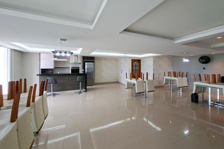 Apartamento para alugar com 110m², 3 quartos e 2 vagas Apartamento para alugar com 110m², 3 quartos e 2 vagasÁrea comum - Salão de festas