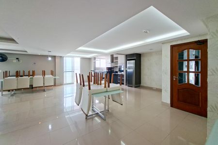 Apartamento para alugar com 110m², 3 quartos e 2 vagas Apartamento para alugar com 110m², 3 quartos e 2 vagasÁrea comum - Salão de festas