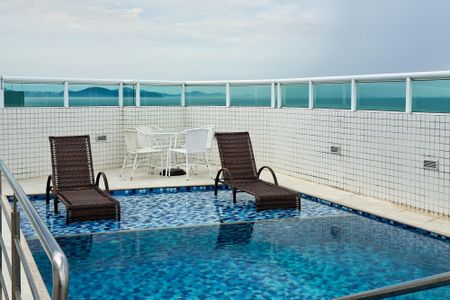 Apartamento para alugar com 110m², 3 quartos e 2 vagas Apartamento para alugar com 110m², 3 quartos e 2 vagasÁrea comum - Piscina