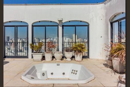 Apartamento à venda com 470m², 4 quartos e 6 vagasCobertura