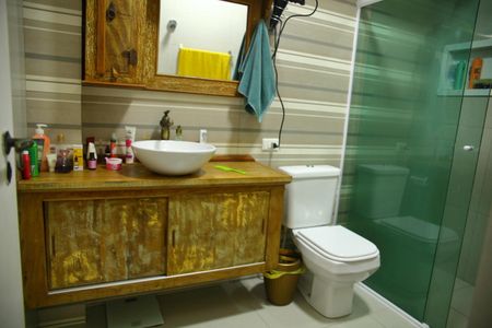 Casa à venda com 167m², 2 quartos e 3 vagasBanheiro da Suíte 