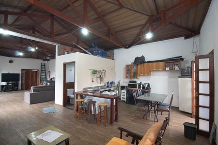 Casa à venda com 308m², 5 quartos e 2 vagasCozinha 2