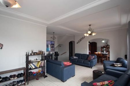 Casa à venda com 308m², 5 quartos e 2 vagasSala