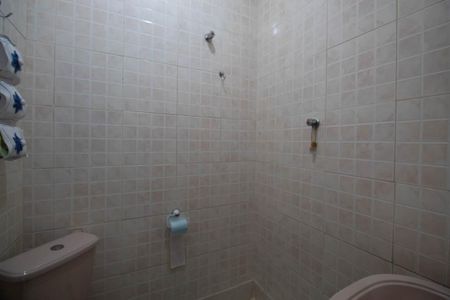 Casa à venda com 308m², 5 quartos e 2 vagasBanheiro 4