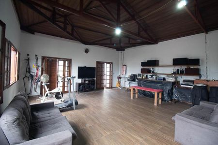 Casa à venda com 308m², 5 quartos e 2 vagasSala 2