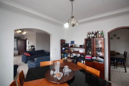 Casa à venda com 308m², 5 quartos e 2 vagasSala de Jantar