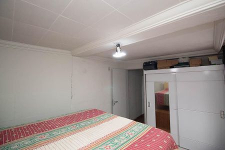 Casa à venda com 308m², 5 quartos e 2 vagasQuarto 1