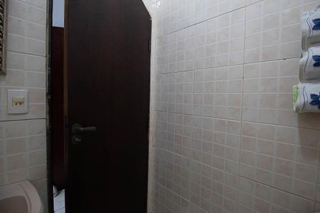 Casa à venda com 308m², 5 quartos e 2 vagasBanheiro 4