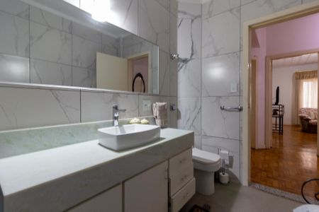 Apartamento à venda com 162m², 3 quartos e sem vagaBanheiro