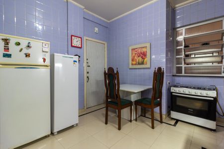 Apartamento à venda com 162m², 3 quartos e sem vagaCozinha