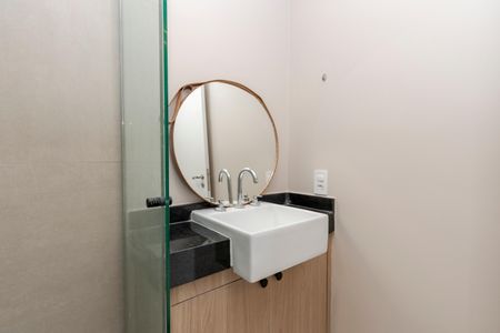 Studio para alugar com 49m², 0 quarto e sem vaga Studio para alugar com 49m², 0 quarto e sem vagaBanheiro Social