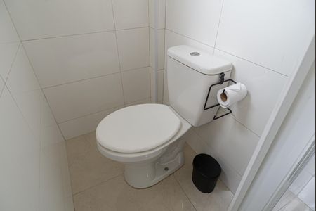 Apartamento para alugar com 60m², 2 quartos e sem vagaBanheiro de Serviço